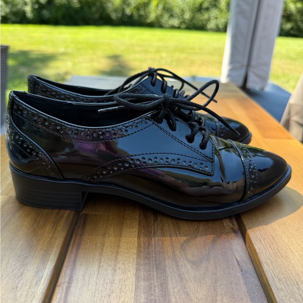 Ann Taylor Black Patent Leather Loafers